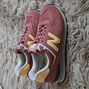 New Balance 574 sneakers